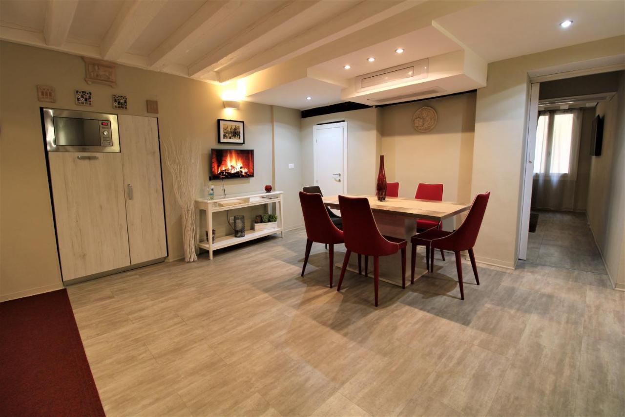 San Marco Fenice 3Bdr 2Bth Apartment Венеция Экстерьер фото