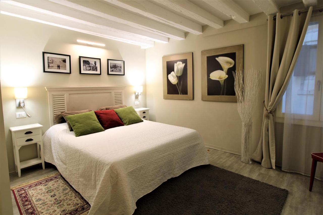 San Marco Fenice 3Bdr 2Bth Apartment Венеция Экстерьер фото