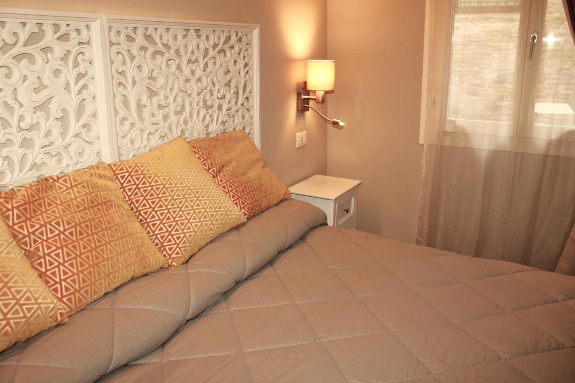 San Marco Fenice 3Bdr 2Bth Apartment Венеция Экстерьер фото